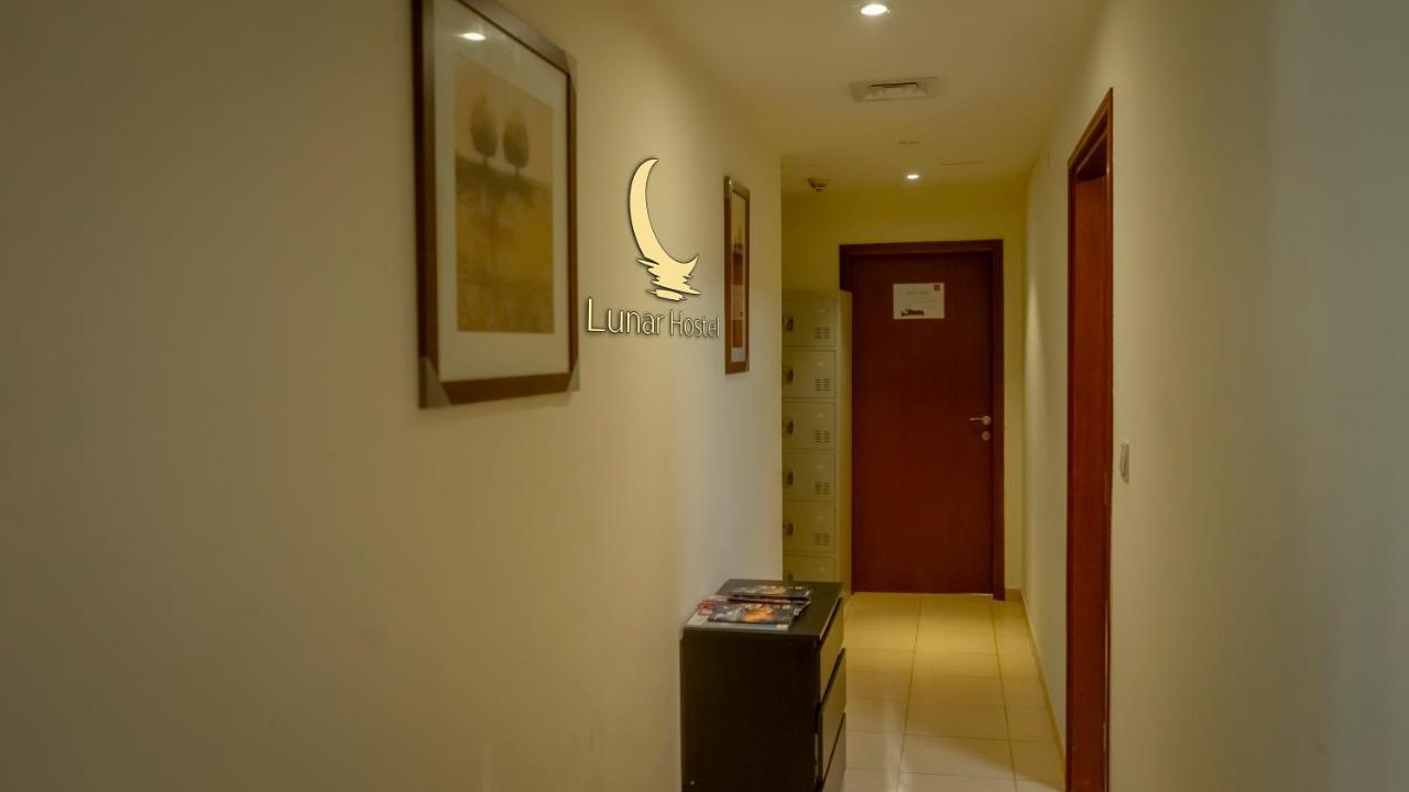 Lunar Hostel - Jbr Dubai Exterior photo